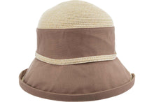 Carica l'immagine nel visualizzatore di Gallery, Seeberger, Cloche in tessuto con testa in treccia di carta