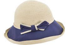 Load image into Gallery viewer, Seeberger, bolero in treccia di carta con tesa in tessuto