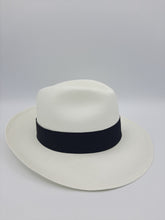Load image into Gallery viewer, Fine Panama with wide brim
BORSALINO
