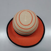 Carica l&#39;immagine nel visualizzatore di Gallery, Seeberger,  cloche con visiera misto paperbraid
